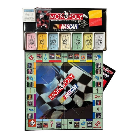 1997 Monopoly NASCAR Official Collector's Edition 8 Tokens COMPLETE Racing Game - Picture 2 of 6